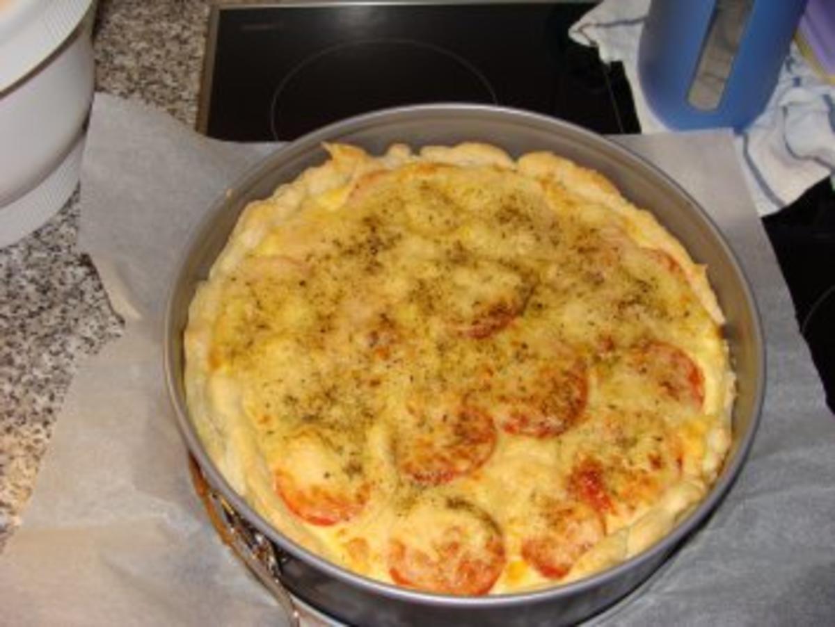 Quiche mit Schinken, Paprika, Pilze u.a. - Rezept