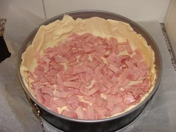 Rezept: Quiche mit Schinken, Paprika, Pilze u.a. Bild Nr. 3 Quiche mit Schinken, Paprika, Pilze u.a. - Rezept - Bild Nr. 3