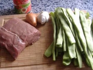 Rezept: Roastbeef auf Bohnentomatenragout mit Sauce Bearnaise Bild Nr. 2 Roastbeef auf Bohnentomatenragout mit Sauce Bearnaise - Rezept - Bild Nr. 2