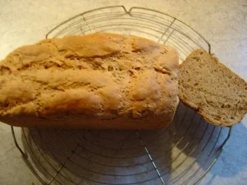 Rezept: Quark-Kümmel-Roggenbrot Bild Nr. 2 Quark-Kümmel-Roggenbrot - Rezept - Bild Nr. 2