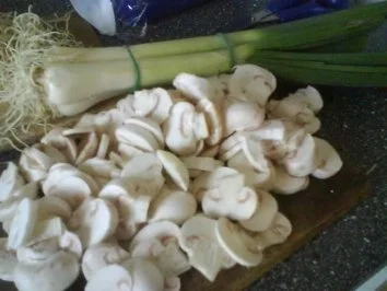 Pasta mit Lauch-Champignon-Sauce - Rezept - Bild Nr. 2