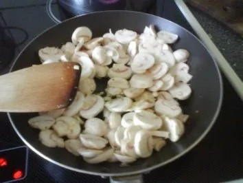 Pasta mit Lauch-Champignon-Sauce - Rezept - Bild Nr. 3