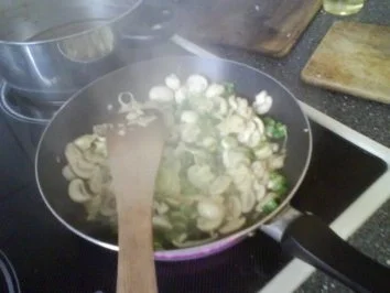 Pasta mit Lauch-Champignon-Sauce - Rezept - Bild Nr. 4