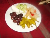 Mühlenwirtin´s Linseneintopf mit "saurem" Vorspeisenteller - Rezept