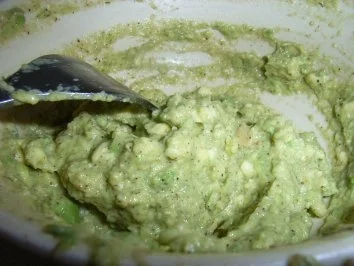 Aufstrich, deftig: Avocado-Creme - Rezept