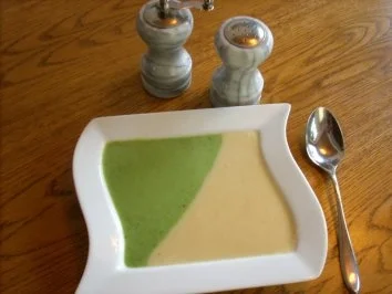 Rezept: Kräutersuppe "Bicolor" Bild Nr. 3 Kräutersuppe "Bicolor" - Rezept - Bild Nr. 3