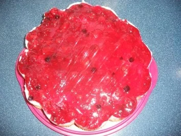 Rezept: Rote-Grütze-Torte Bild Nr. 2 Rote-Grütze-Torte - Rezept - Bild Nr. 2