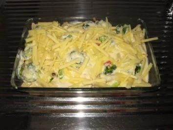 Rezept: Broccoli-Tomaten-Nudel-Auflauf Bild Nr. 6 Broccoli-Tomaten-Nudel-Auflauf - Rezept - Bild Nr. 6