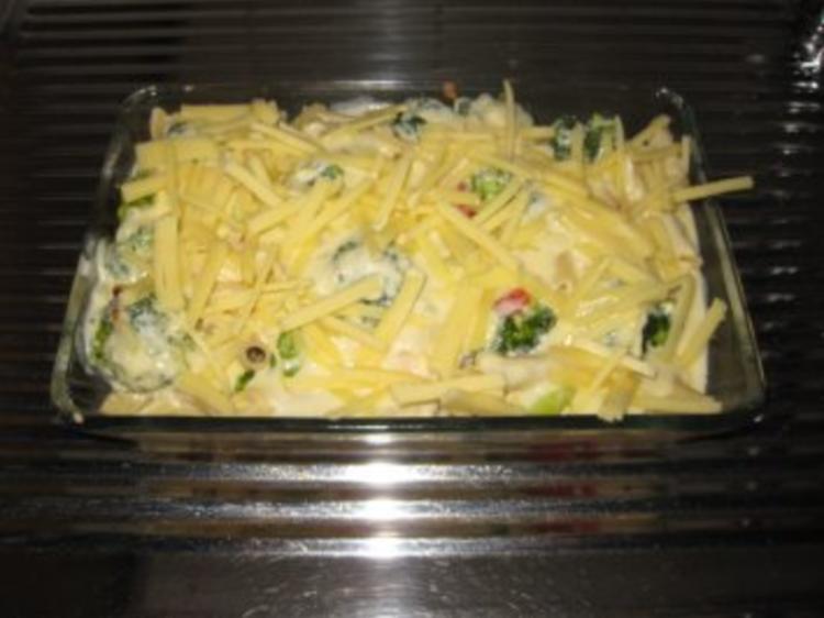 Broccoli Tomaten Nudel Auflauf - einfach - von rosinenschneckele