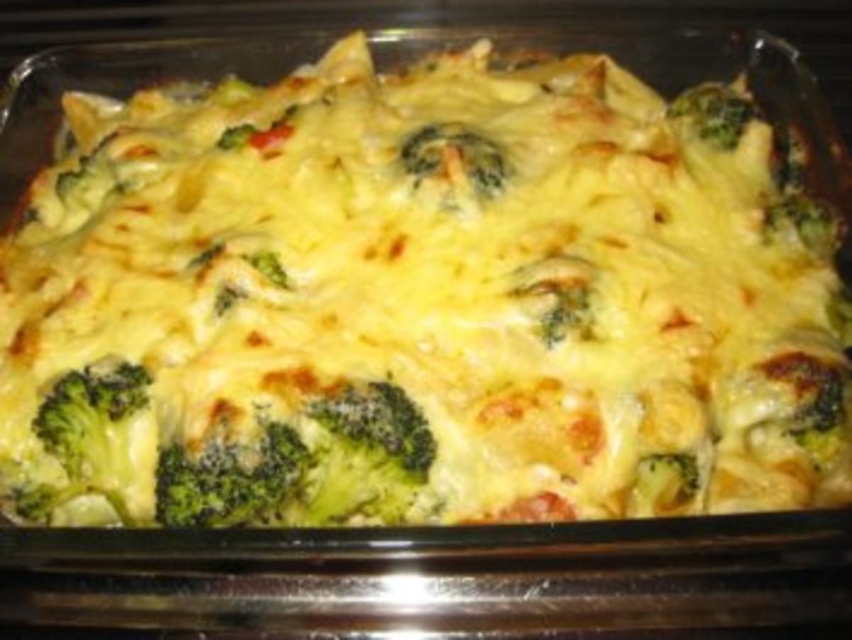 Bilder für Broccoli-Tomaten-Nudel-Auflauf - Rezept