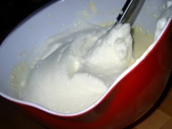 Tonkabohnen-Quark-Mousse mit marinierten Sharon-Früchten - Rezept - Bild Nr. 7