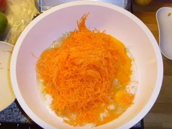 Möhren-Kokoskuchen... - Rezept - Bild Nr. 3