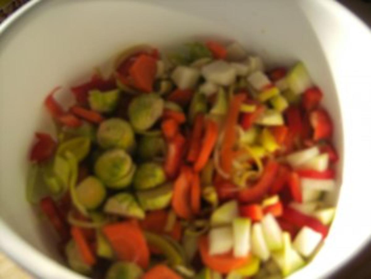 Bohnen-Eintopf  mit  Gemüse -Resten - Rezept - Bild Nr. 2