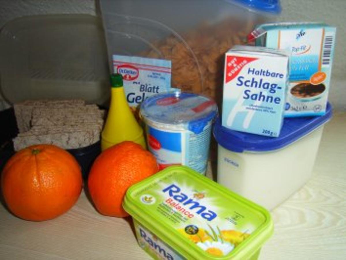 Kühlschranktorte "Joghurt-Orange-Cornflakesknäckebrot-Torte" - Rezept - Bild Nr. 2