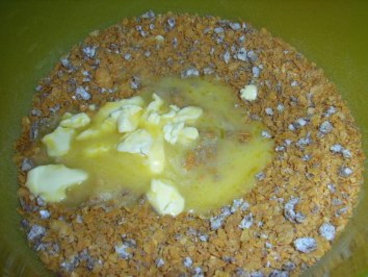 Kühlschranktorte "Joghurt-Orange-Cornflakesknäckebrot-Torte" - Rezept - Bild Nr. 3