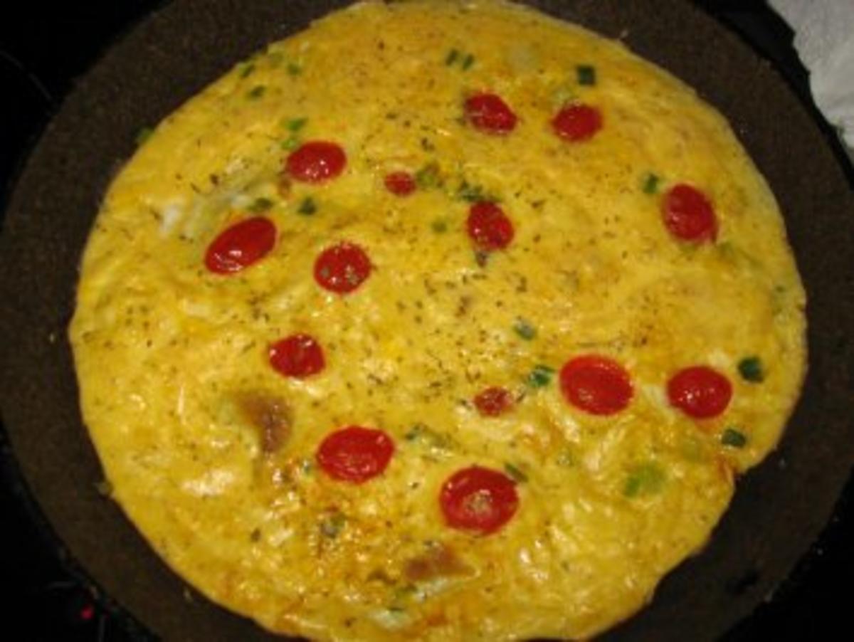Omelette mit Tomaten und Zwiebeln - Rezept