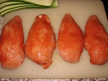 Feta-Zucchinihähnchen mit Joghurtgemüse und 7-Kornreis - Rezept