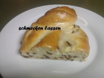 Hefe-Quark-Zopf mit Rosinen - Rezept