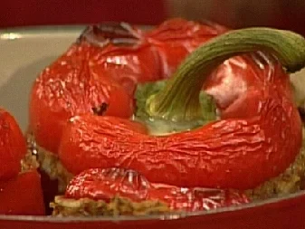 Rezept: Gefüllte Paprika mit Reis und Mozzarella Gefüllte Paprika mit Reis und Mozzarella - Rezept