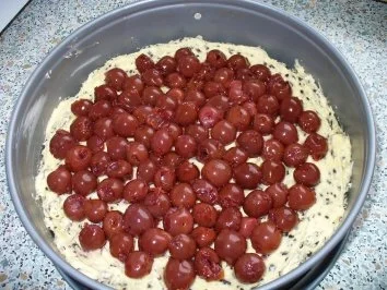 Rezept: Kirschkuchen zum Valentinstag Bild Nr. 6 Kirschkuchen zum Valentinstag - Rezept - Bild Nr. 6