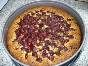 Rezept: Kirschkuchen zum Valentinstag Bild Nr. 7 Kirschkuchen zum Valentinstag - Rezept - Bild Nr. 7