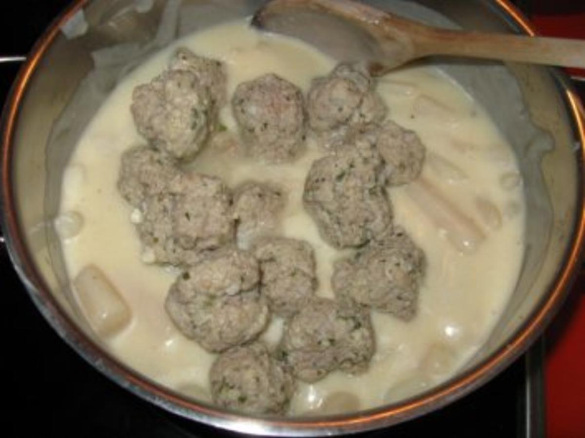 Schwarzwurzeln mit Hackklößchen - schnell &amp; einfach - 69 kcal/100g