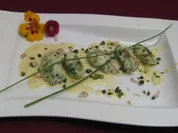 Basilikum-Pistazien-Gnocchi mit Trüffelrahmsoße - Rezept