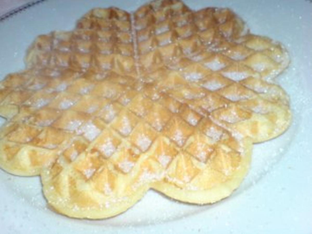 Buttermilchwaffeln einfach - Rezept mit Bild - kochbar.de