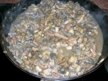 Jägerschnitzel nach meiner Art mit Kartoffelwaffeln - Rezept - Bild Nr. 4