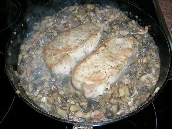 Jägerschnitzel nach meiner Art mit Kartoffelwaffeln - Rezept - Bild Nr. 6