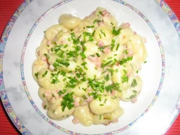 Gnocchi mit Käse-Sahne Soße - Rezept