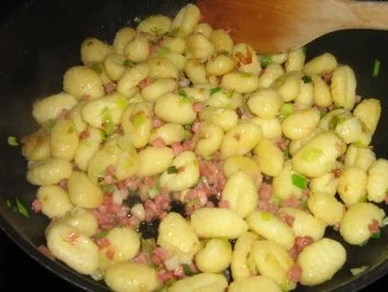 Gnocchi mit Käse-Sahne Soße - Rezept - Bild Nr. 4