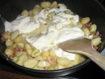 Gnocchi mit Käse-Sahne Soße - Rezept - Bild Nr. 5