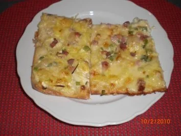 Flammkuchen mit Gorgonzola - Rezept