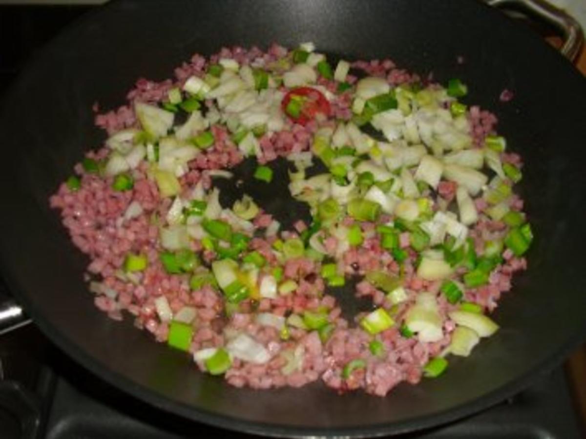 Schnelle Nudelpfanne - Rezept mit Bild - kochbar.de
