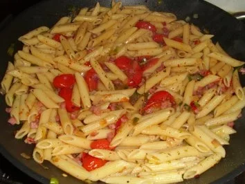 Rezept: Schnelle Nudelpfanne Bild Nr. 4 Schnelle Nudelpfanne - Rezept - Bild Nr. 4