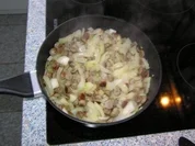 Rostbratwurstgulasch - Rezept