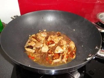 Brennender Wok (Bilder sind eingestellt) - Rezept - Bild Nr. 4