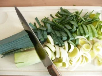 Rezept: Lauchnudeln mit Hähnchenbrust Bild Nr. 3 Lauchnudeln mit Hähnchenbrust - Rezept - Bild Nr. 3