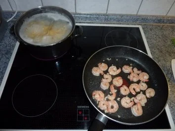 Nudeln mit Pesto und Garnelen - Rezept - Bild Nr. 3