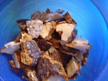 Rezept: Rumkugeln, wie sie der Bäcker macht... aus Resten... ergibt ca. 18 Stück Bild Nr. 4 Rumkugeln, wie sie der Bäcker macht... aus Resten... ergibt ca. 18 Stück - Rezept - Bild Nr. 4