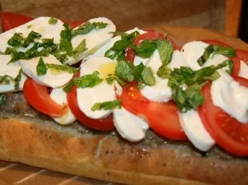 Rezept: Hack: Ciabatta mit Mettfüllung Bild Nr. 6 Hack: Ciabatta mit Mettfüllung - Rezept - Bild Nr. 6