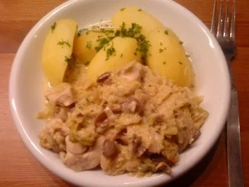 Wirsing mit Hähnchen und Salzkartoffeln - Rezept