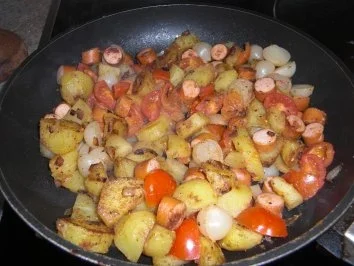 Gemüse-Würstchen-Pfanne - Rezept
