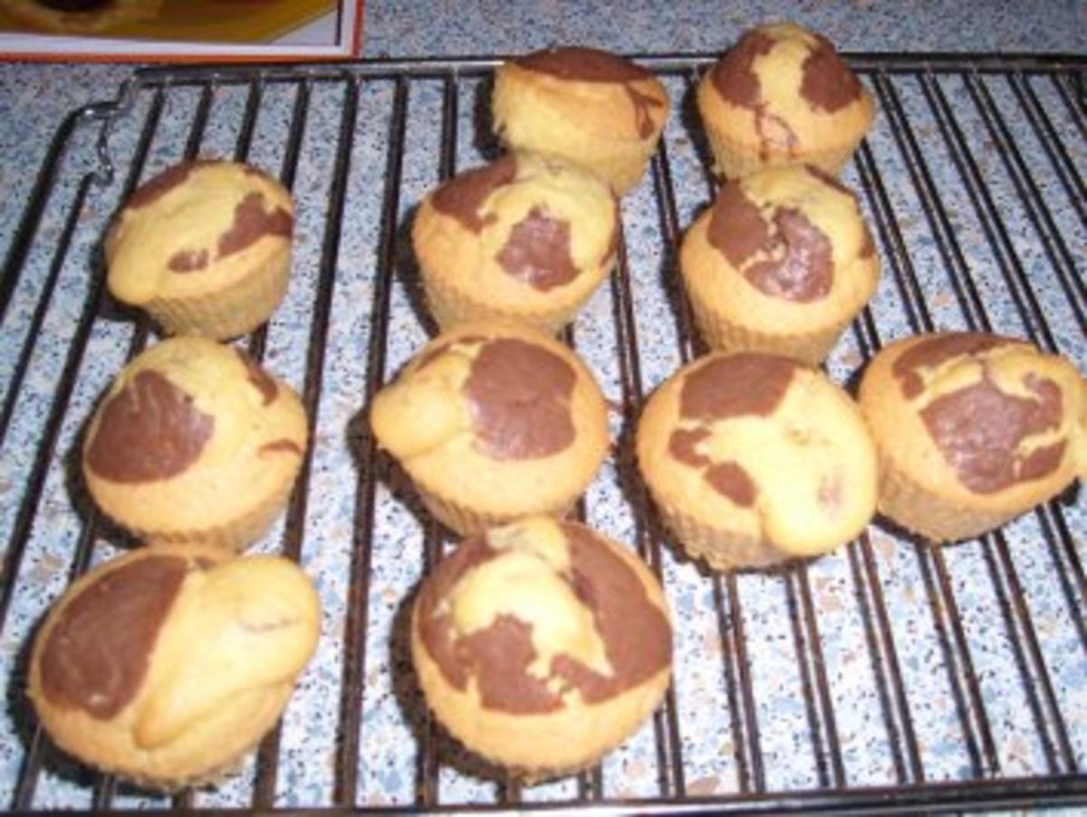 Muffins - Schwarz-Weiß - Rezept - Bild Nr. 3