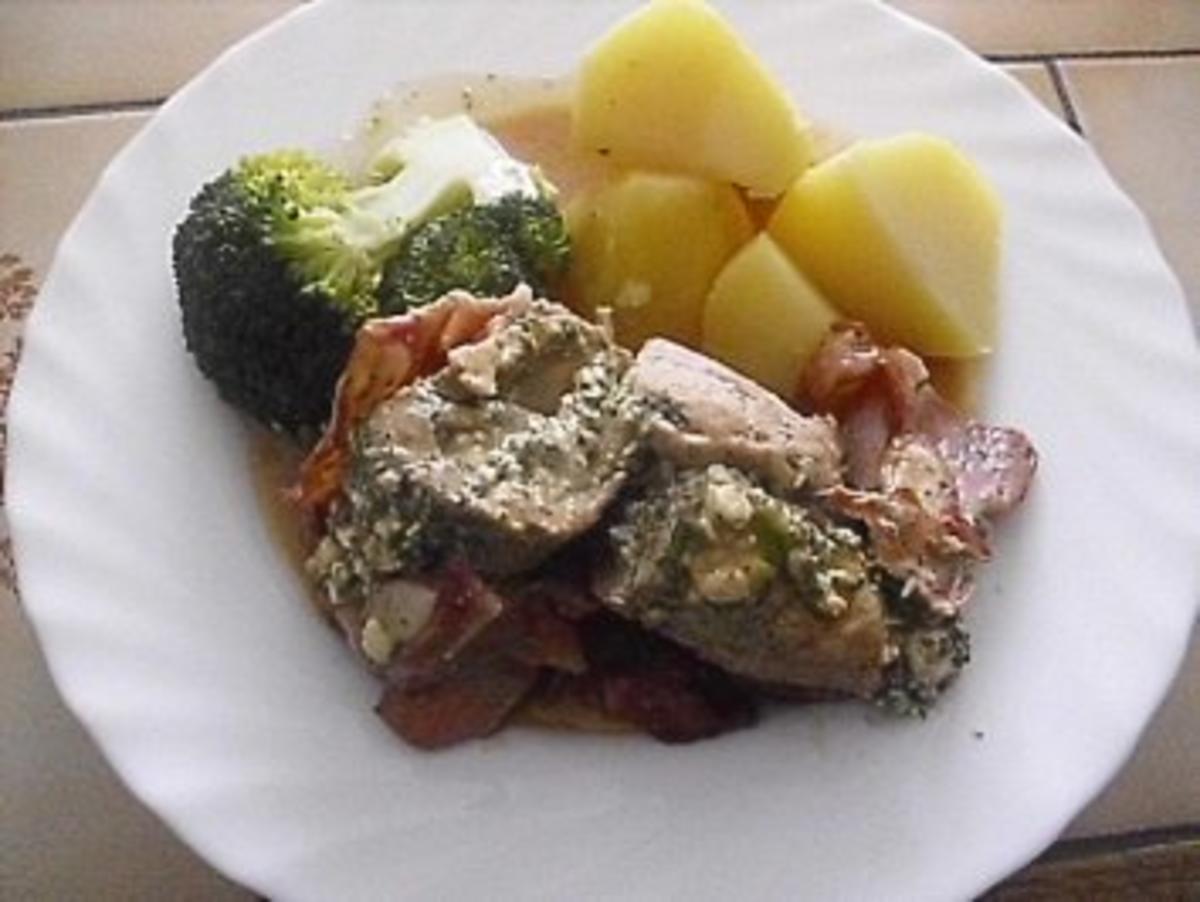 Schweine-Röllchen mit Schafskäsefüllung - Rezept - kochbar.de
