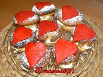 Rezept: Valentinsmuffins: With Love Bild Nr. 2 Valentinsmuffins: With Love - Rezept - Bild Nr. 2
