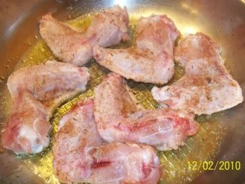 Rezept: Geschmorte Hähnchenflügel Bild Nr. 2 Geschmorte Hähnchenflügel - Rezept - Bild Nr. 2
