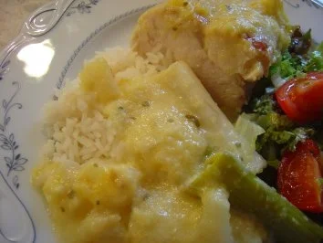 Rezept: Hähnchenbrustfilet exotisch --- mit Mango-Ananas-Sauce und Porree überbacken Bild Nr. 2 Hähnchenbrustfilet exotisch --- mit Mango-Ananas-Sauce und Porree überbacken - Rezept - Bild Nr. 2