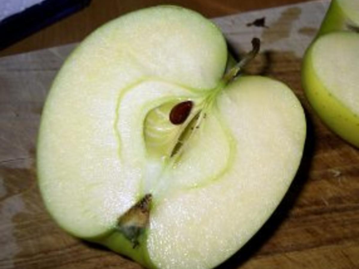 Gurken-Apfel-Salat mit Ingwer und Minze - Rezept - kochbar.de